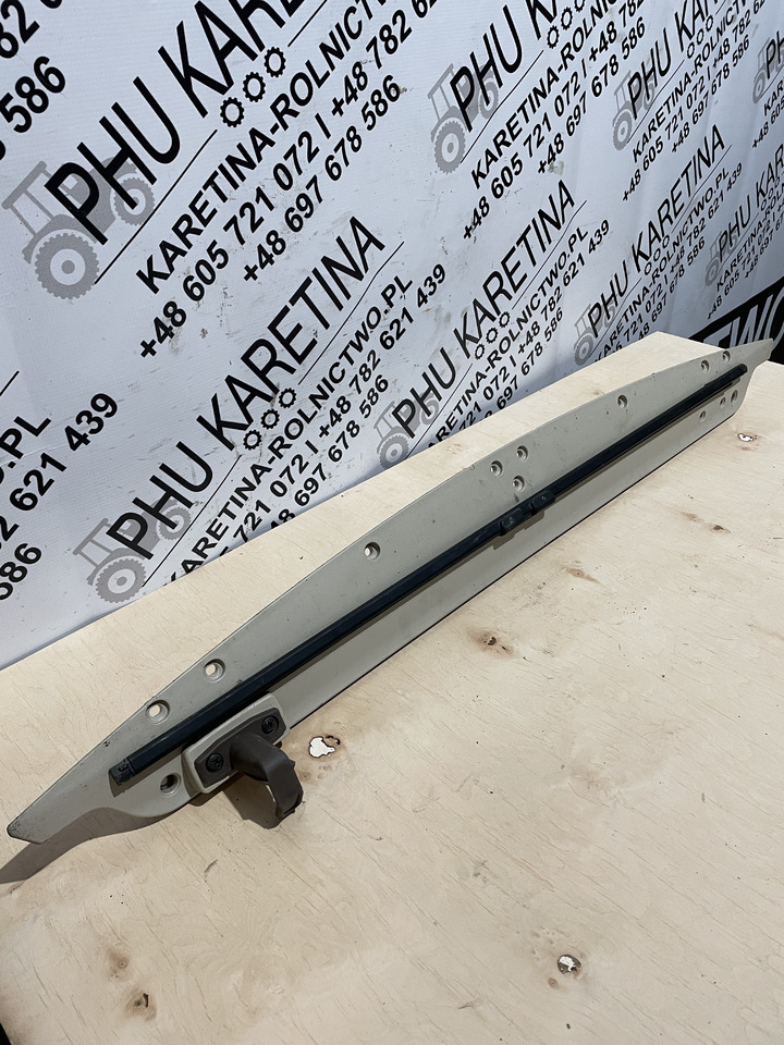 John Deere 6920 6920S - osłona roleta - Window and parts for Agricultural machinery: picture 1 John Deere 6920 6920S - osłona roleta - Window and parts for Agricultural machinery: picture 1