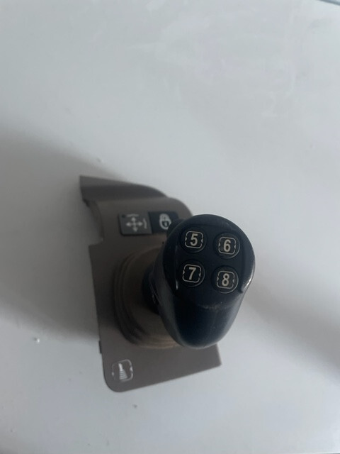 John Deere 6r joystick RE573554 - Cab and interior for Agricultural machinery: picture 1 John Deere 6r joystick RE573554 - Cab and interior for Agricultural machinery: picture 1