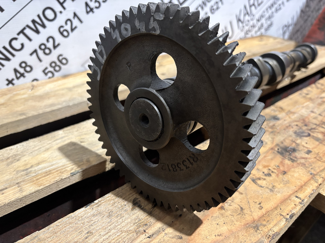 John Deere RE56375 R135439 R133812 Wałek Rozrządu - Camshaft for Agricultural machinery: picture 2 John Deere RE56375 R135439 R133812 Wałek Rozrządu - Camshaft for Agricultural machinery: picture 2