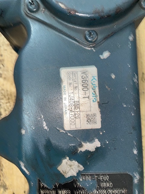 Kubota V3600-T głowica cylindrów pokrywa zaworowa - Cylinder head for Agricultural machinery: picture 2 Kubota V3600-T głowica cylindrów pokrywa zaworowa - Cylinder head for Agricultural machinery: picture 2