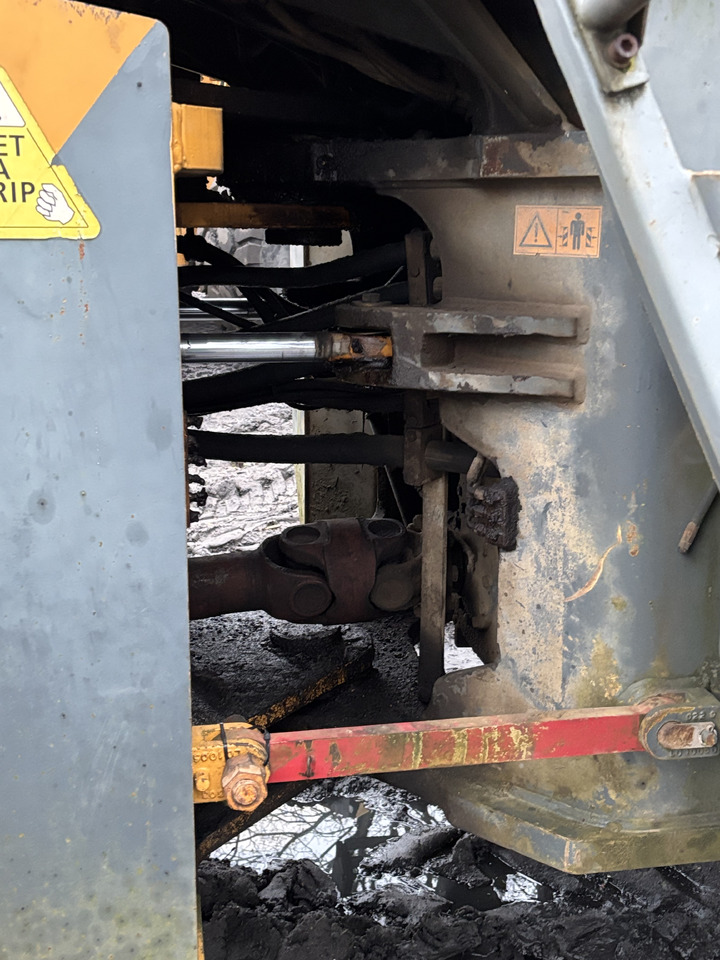 Liebherr 564 Most Przedni Most Tylni Zwolnica Zwrotnica Przegub Pochwa Układ Planetarny CZĘŚCI - Steering knuckle for Agricultural machinery: picture 3 Liebherr 564 Most Przedni Most Tylni Zwolnica Zwrotnica Przegub Pochwa Układ Planetarny CZĘŚCI - Steering knuckle for Agricultural machinery: picture 3