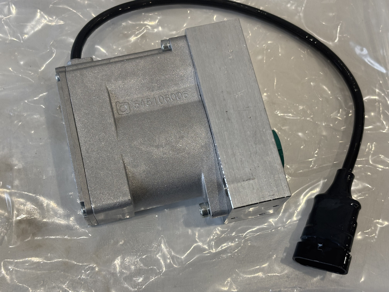 MERLO Cewka Elektrozawór Wysuwu Ramienia 086555 - Hydraulic valve for Material handling equipment: picture 4 MERLO Cewka Elektrozawór Wysuwu Ramienia 086555 - Hydraulic valve for Material handling equipment: picture 4