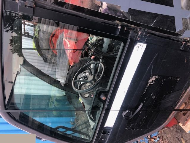 Manitou - Kabina - Cab for Agricultural machinery: picture 1 Manitou - Kabina - Cab for Agricultural machinery: picture 1