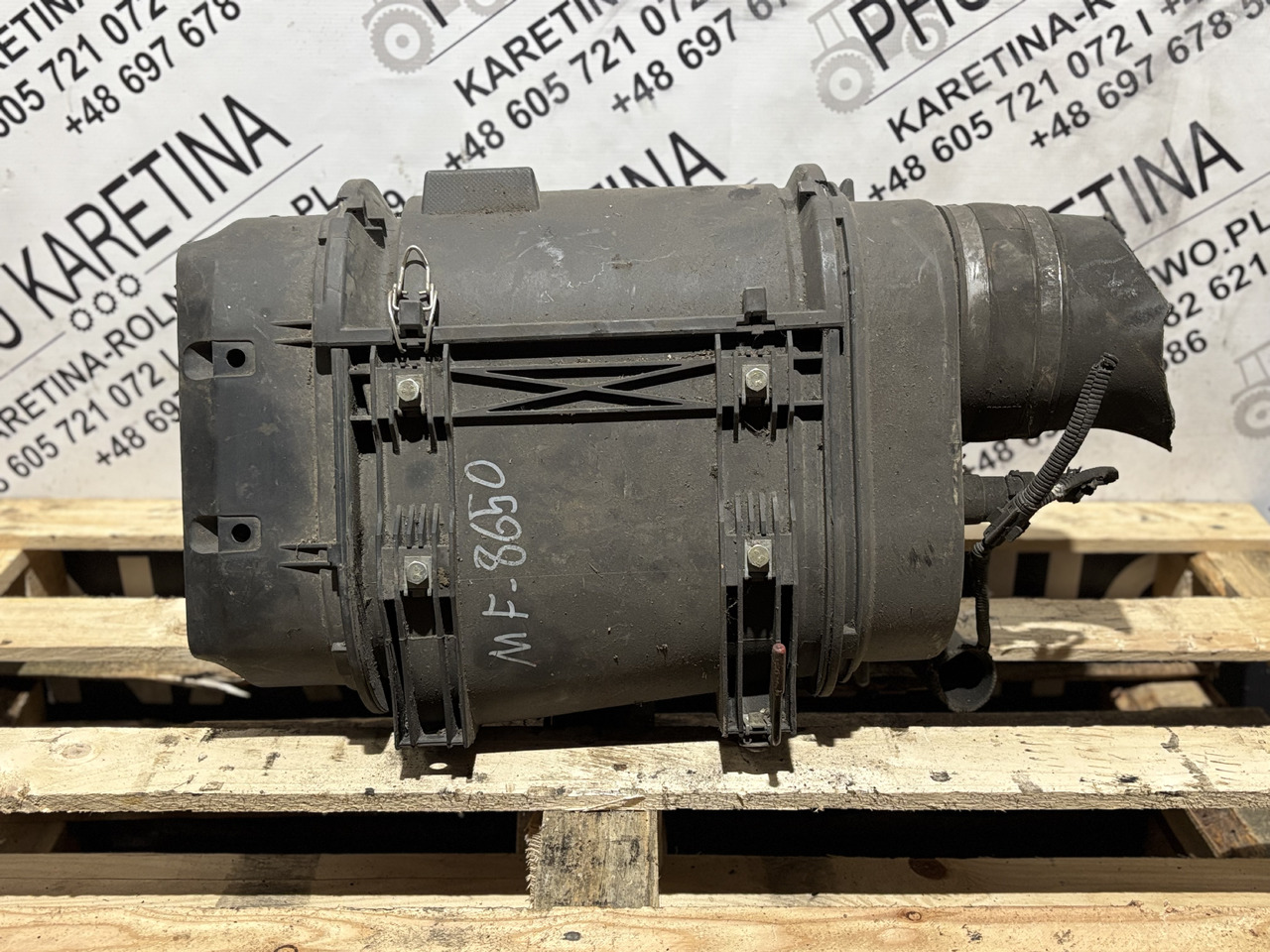 Massey Ferguson 4286482M92 Obudowa Filtra Powietrza Zespół - Air filter for Agricultural machinery: picture 2 Massey Ferguson 4286482M92 Obudowa Filtra Powietrza Zespół - Air filter for Agricultural machinery: picture 2