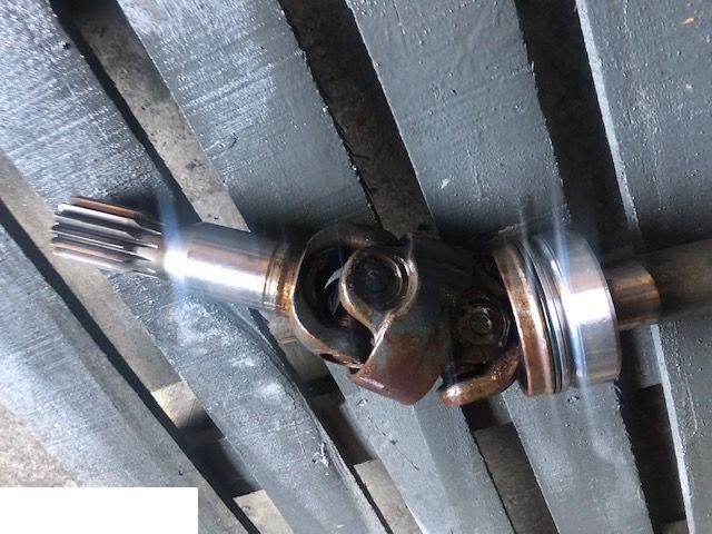 Massey Ferguson - Półoś - Drive shaft for Agricultural machinery: picture 4 Massey Ferguson - Półoś - Drive shaft for Agricultural machinery: picture 4