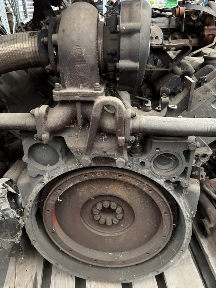 Mercedes-Benz OM 401 LA OM401LA 245 KM 9 572 cm³ Silnik Blok CZĘŚCI - Engine and parts for Truck: picture 4 Mercedes-Benz OM 401 LA OM401LA 245 KM 9 572 cm³ Silnik Blok CZĘŚCI - Engine and parts for Truck: picture 4