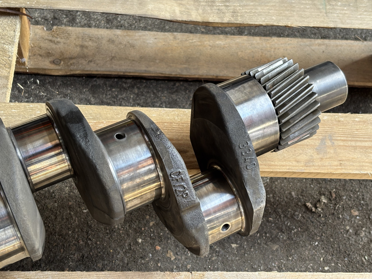 Mercedes OM366 Wał Korbowy 3660301602U 3660300702 3660301102 3660301402 - Crankshaft for Agricultural machinery: picture 4 Mercedes OM366 Wał Korbowy 3660301602U 3660300702 3660301102 3660301402 - Crankshaft for Agricultural machinery: picture 4