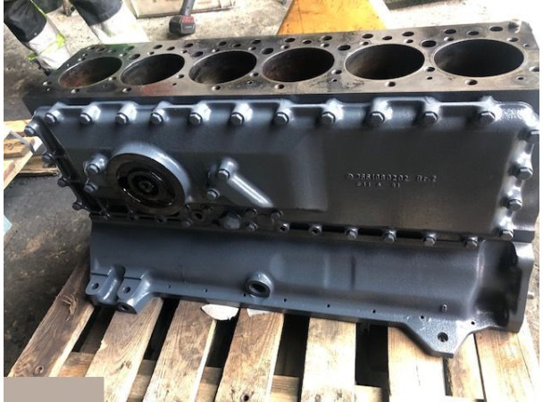 Mercedes OM366LA OM366 Claas Dominator - silnik - blok cylindrów - Cylinder block for Agricultural machinery: picture 5 Mercedes OM366LA OM366 Claas Dominator - silnik - blok cylindrów - Cylinder block for Agricultural machinery: picture 5