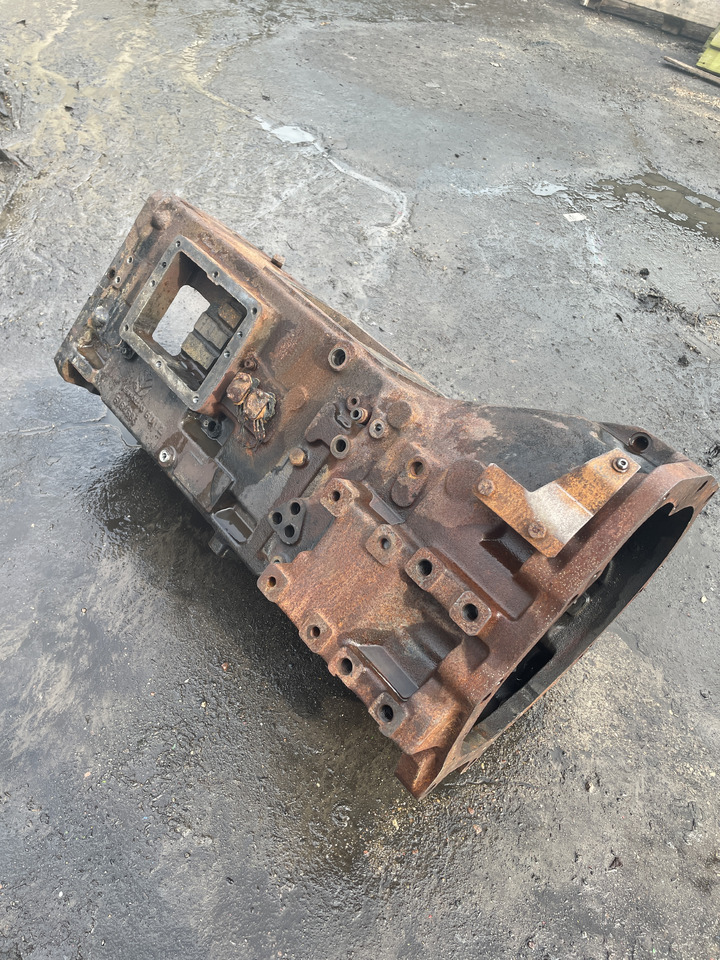 New Holland 8160 - obudowa skrzyni biegów 5164693 - Gearbox for Farm tractor: picture 2 New Holland 8160 - obudowa skrzyni biegów 5164693 - Gearbox for Farm tractor: picture 2