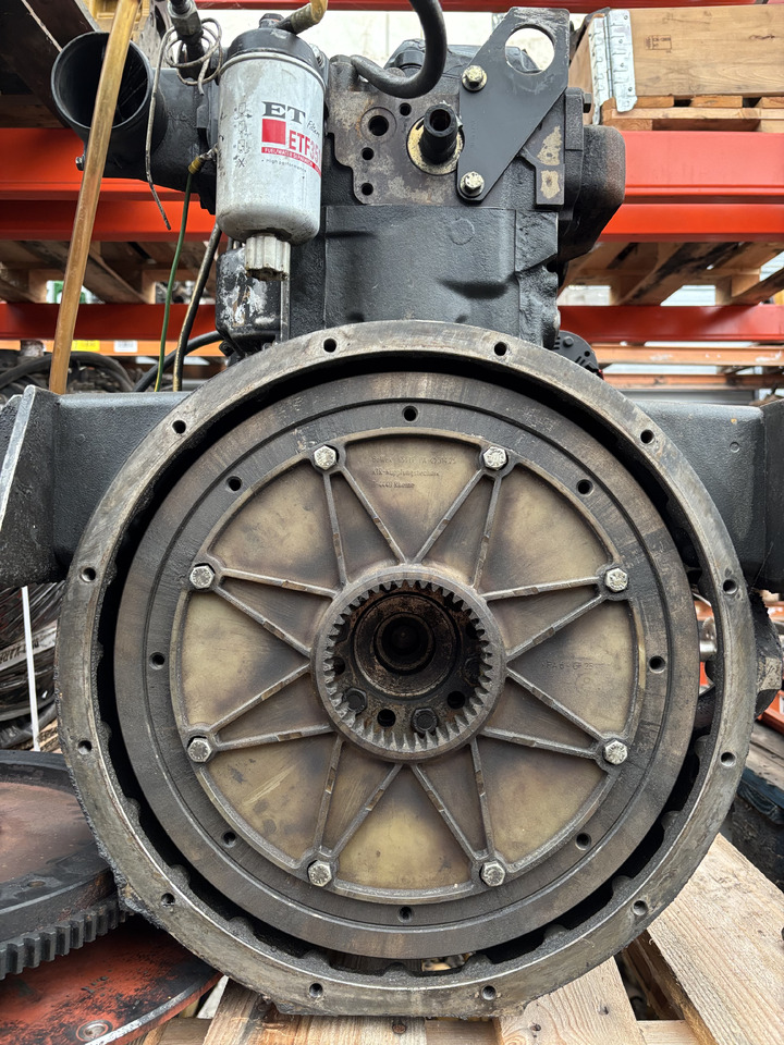 Perkins RE38152 Silnik RE 1104C-44 CZĘŚCI - Engine for Construction machinery: picture 5 Perkins RE38152 Silnik RE 1104C-44 CZĘŚCI - Engine for Construction machinery: picture 5