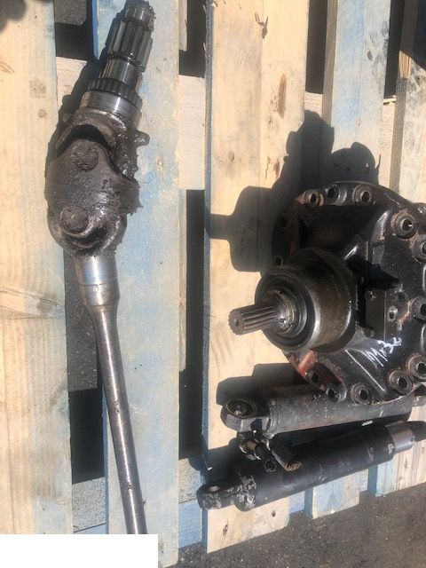 Differential gear for Agricultural machinery Same Explorer - Mechanizm Róźnicowy Most Przedni Zwolnica Zwrotnica Półoś Wkład Obudowa Atak: picture 13