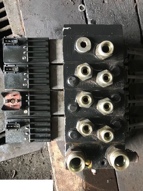 Sauer Danfoss - Elektrozawory - Hydraulic valve for Agricultural machinery: picture 1 Sauer Danfoss - Elektrozawory - Hydraulic valve for Agricultural machinery: picture 1