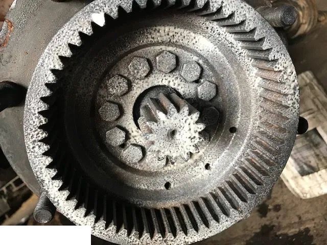 VALTRA 900 - Zwolnica - Final drive for Agricultural machinery: picture 1 VALTRA 900 - Zwolnica - Final drive for Agricultural machinery: picture 1
