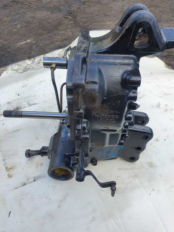 Steering knuckle for Agricultural machinery Valtra T120  - Zwolnica - Zwrotnica - Półoś - Skrzynia - Silnik - Siłowniki - Tylny WOM: picture 16