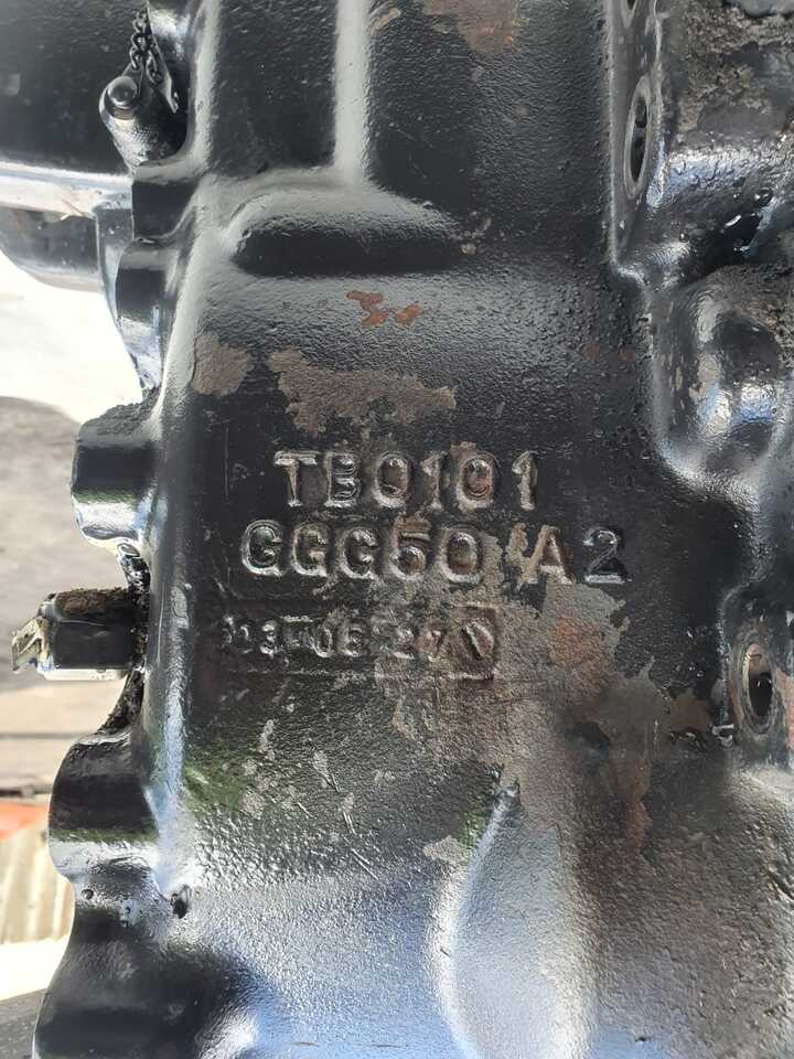 Steering knuckle for Agricultural machinery Valtra T170  - Zwolnica - Zwrotnica - Półoś - Skrzynia - Silnik - Siłowniki - Tylny WOM: picture 7
