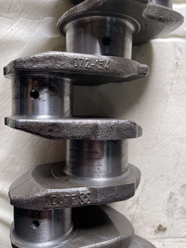 Wał korbowy Perkins 1104C-44T RG RJ 072-154 ZZ90237 - Crankshaft for Agricultural machinery: picture 2 Wał korbowy Perkins 1104C-44T RG RJ 072-154 ZZ90237 - Crankshaft for Agricultural machinery: picture 2