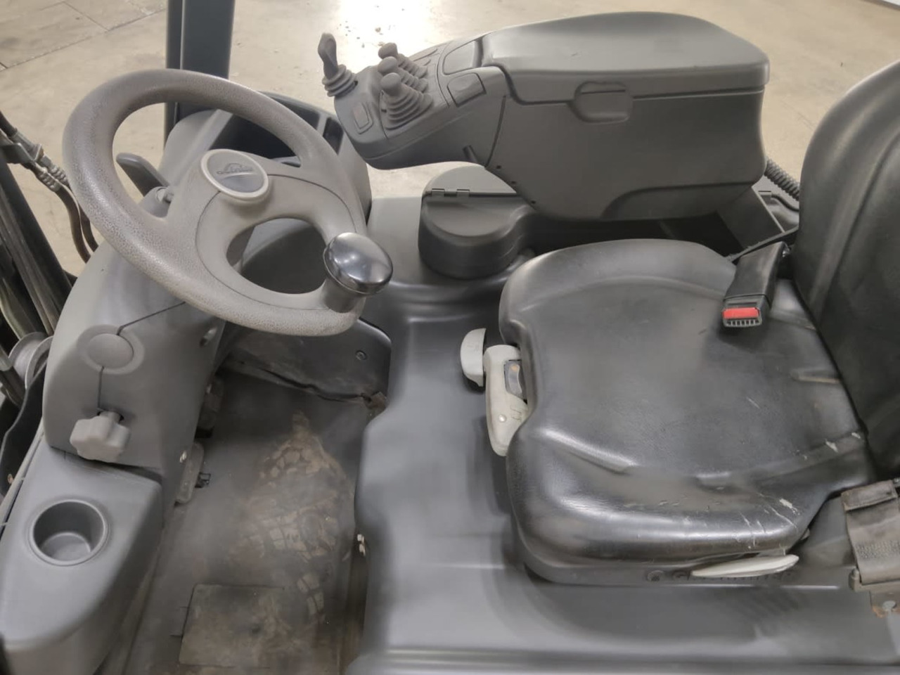 Linde E16-02 - Electric forklift: picture 4 Linde E16-02 - Electric forklift: picture 4