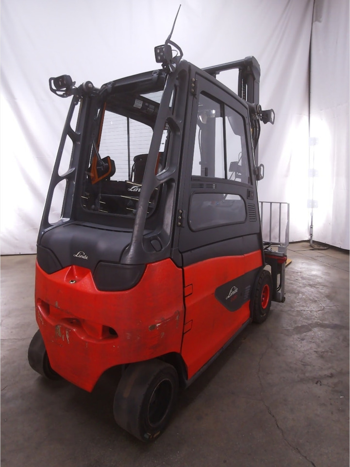 Linde E25HL-01/600 - Electric forklift: picture 3 Linde E25HL-01/600 - Electric forklift: picture 3