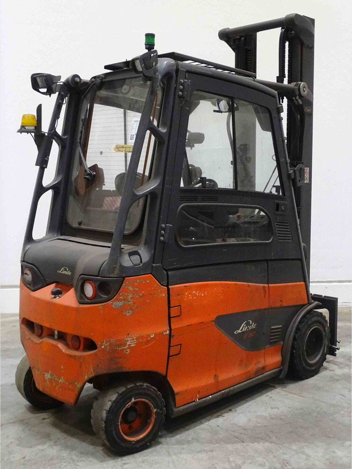 Linde E30HL-01/600 - Electric forklift: picture 2 Linde E30HL-01/600 - Electric forklift: picture 2