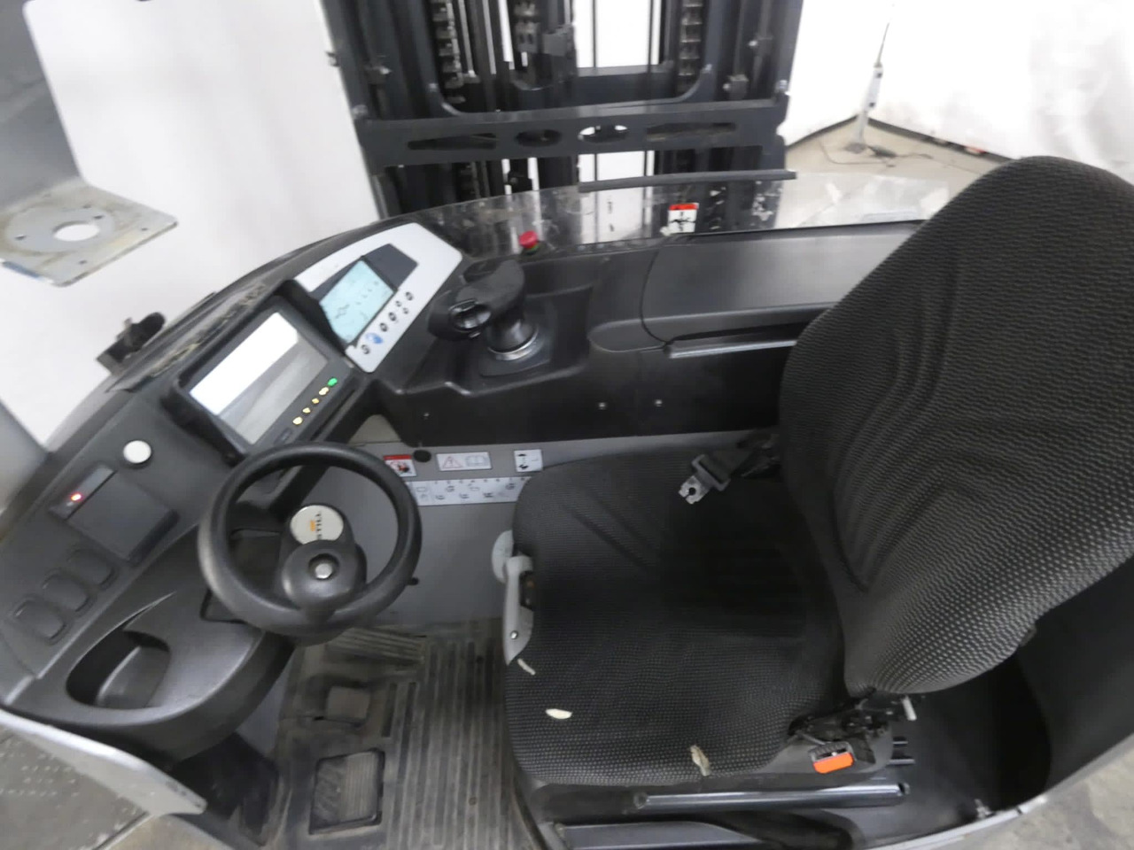 STILL FM-X17 - Reach truck: picture 3 STILL FM-X17 - Reach truck: picture 3