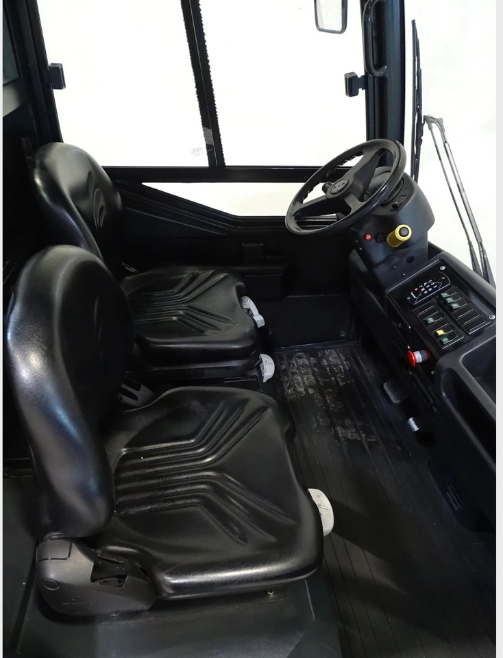 STILL R07-25 - Tow tractor: picture 3 STILL R07-25 - Tow tractor: picture 3