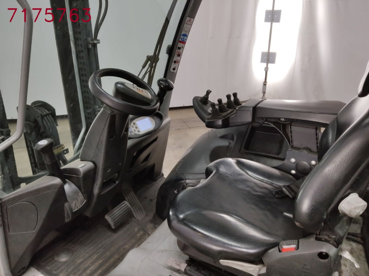 STILL RX60-25 - Electric forklift: picture 2 STILL RX60-25 - Electric forklift: picture 2