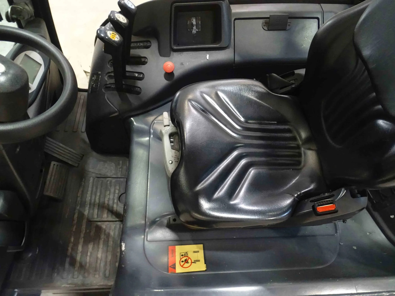 STILL RX60-40 - Electric forklift: picture 3 STILL RX60-40 - Electric forklift: picture 3