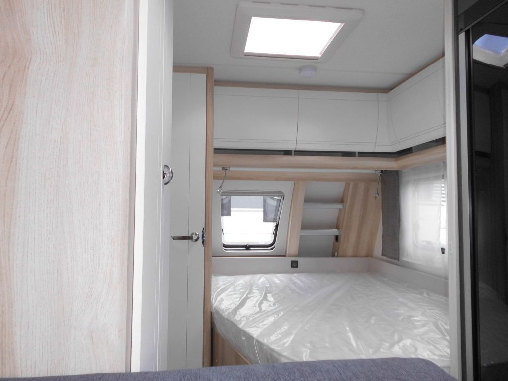 Caravan Hobby De Luxe 540 KMFe 2026 GARAGE AUTARK 1800kg.: picture 10 Caravan Hobby De Luxe 540 KMFe 2026 GARAGE AUTARK 1800kg.: picture 10