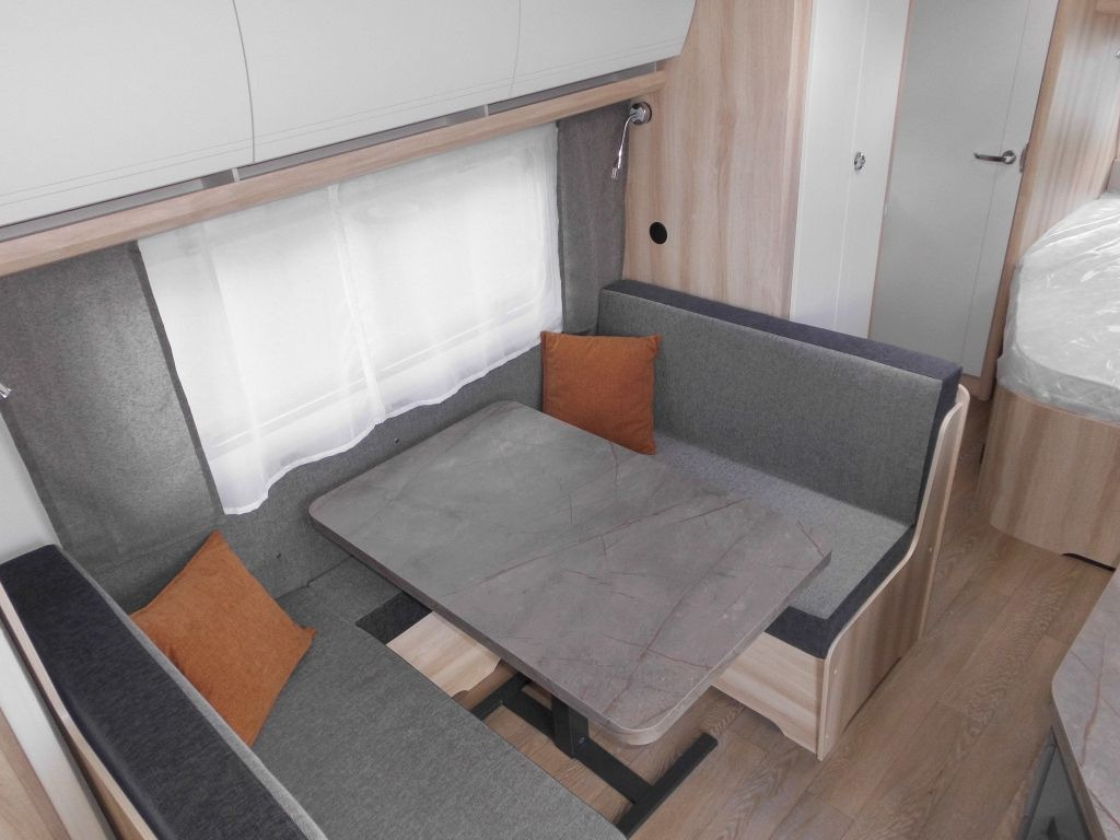 Caravan Hobby De Luxe 540 KMFe 2026 GARAGE AUTARK 1800kg.: picture 7 Caravan Hobby De Luxe 540 KMFe 2026 GARAGE AUTARK 1800kg.: picture 7