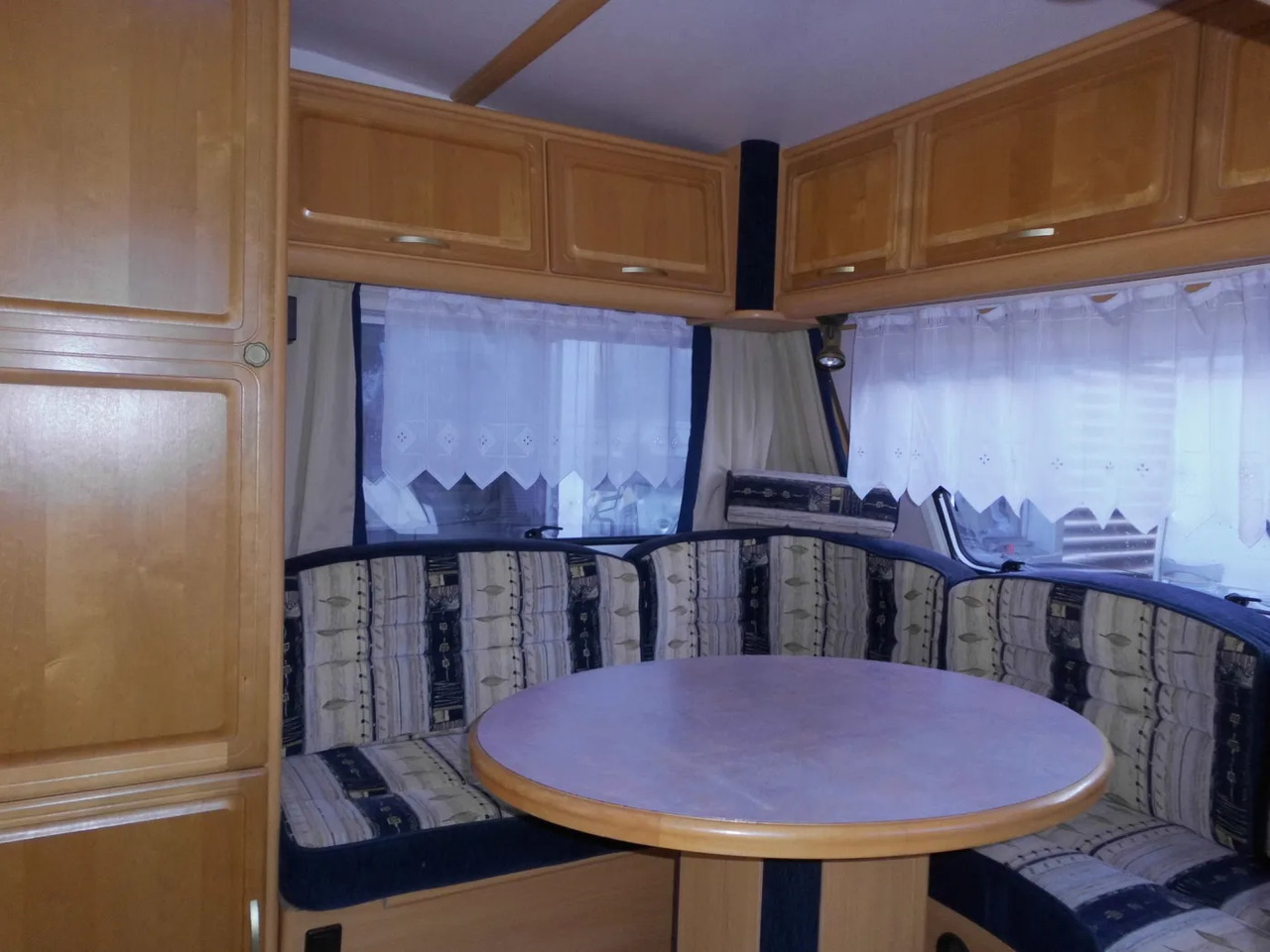 LMC Ambassador 510 RE Mover, Vorzelt, Autarkie-Paket - Caravan: picture 4 LMC Ambassador 510 RE Mover, Vorzelt, Autarkie-Paket - Caravan: picture 4