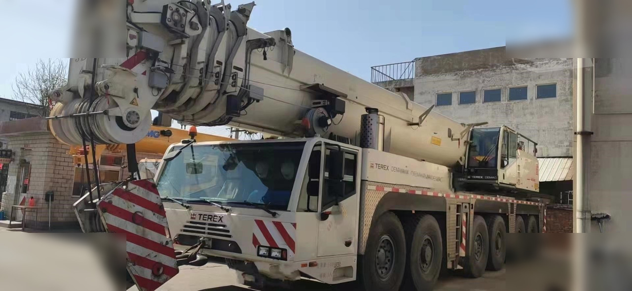 2009 DEMAG AC 350-1 - All terrain crane: picture 1 2009 DEMAG AC 350-1 - All terrain crane: picture 1
