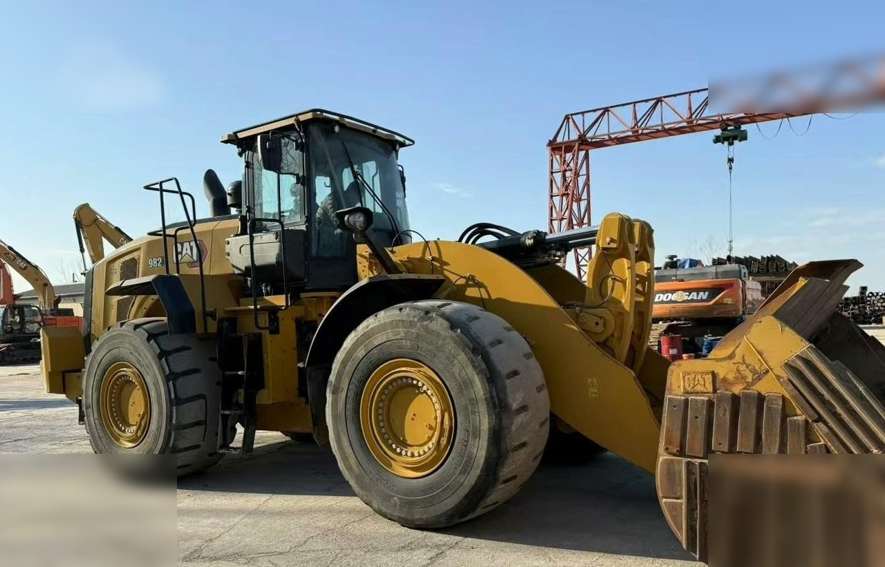 2022 CATERPILLAR 982 - Wheel loader: picture 1 2022 CATERPILLAR 982 - Wheel loader: picture 1
