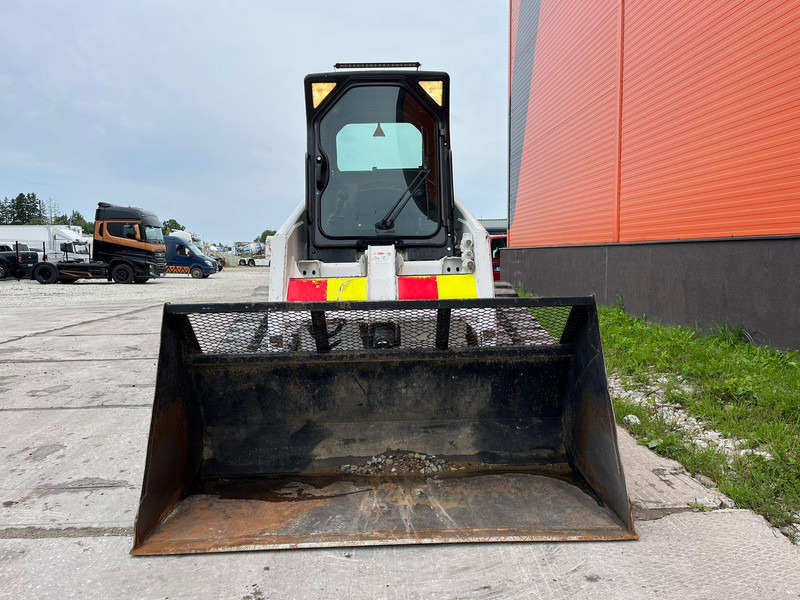 Bobcat T 200 V-SNOWPLOW - Crawler loader: picture 4 Bobcat T 200 V-SNOWPLOW - Crawler loader: picture 4