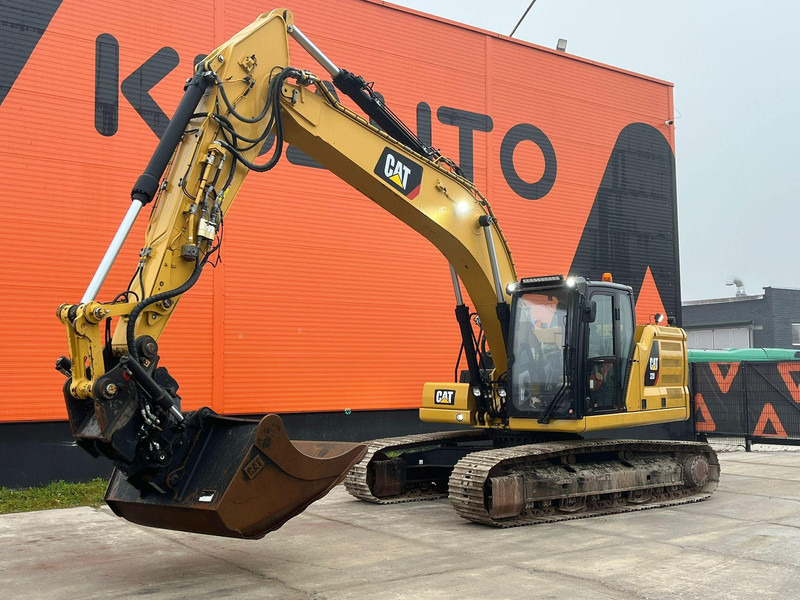Caterpillar 320 ROTOTILT / CENTRAL LUBRICATION / AC / 2 BUCKETS - Crawler excavator: picture 1 Caterpillar 320 ROTOTILT / CENTRAL LUBRICATION / AC / 2 BUCKETS - Crawler excavator: picture 1