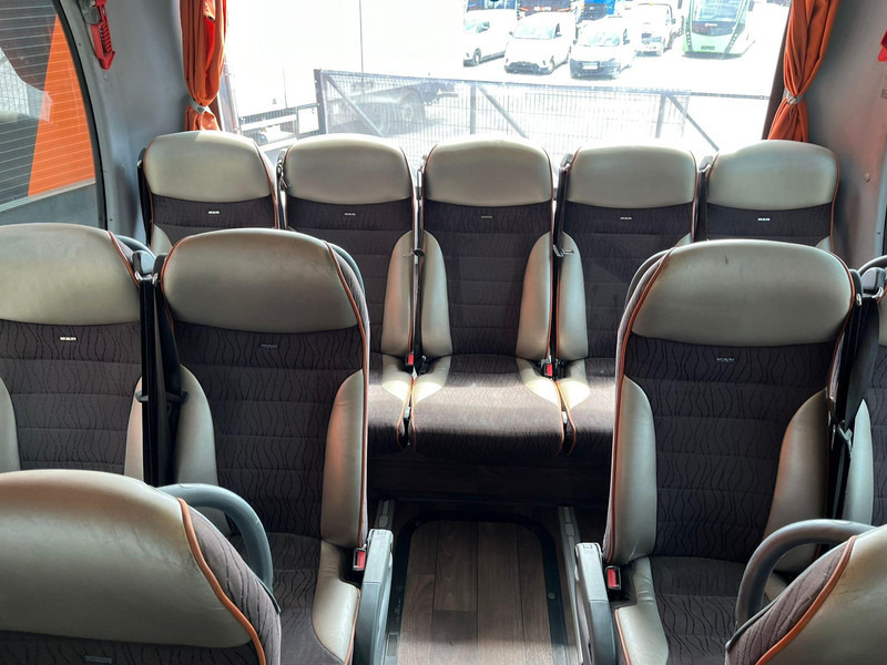 Leasing of MAN R 08 Lion`s Coach EURO 6 / 59 SEATS / AC / AUXILIARY HEATING / WC / 2x FRIDGE MAN R 08 Lion`s Coach EURO 6 / 59 SEATS / AC / AUXILIARY HEATING / WC / 2x FRIDGE: picture 17
