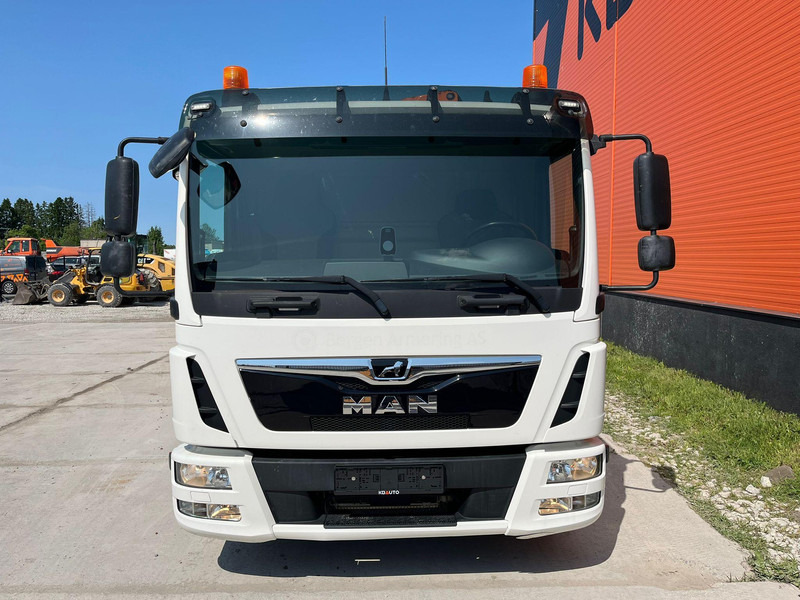 MAN TGL 8.190 4x2 EFFER 80.2/2S / PLATFORM L=5250 mm - Dropside/ Flatbed truck, Crane truck: picture 3 MAN TGL 8.190 4x2 EFFER 80.2/2S / PLATFORM L=5250 mm - Dropside/ Flatbed truck, Crane truck: picture 3