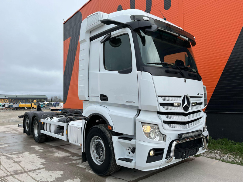 Mercedes-Benz Actros 2553 6x2*4 PTO / CHASSIS L=7128 mm - Cab chassis truck: picture 4 Mercedes-Benz Actros 2553 6x2*4 PTO / CHASSIS L=7128 mm - Cab chassis truck: picture 4