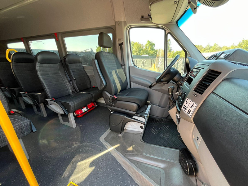 Minibus, Passenger van Mercedes-Benz Sprinter 516 CDI 19 + 1 SEATS: picture 14