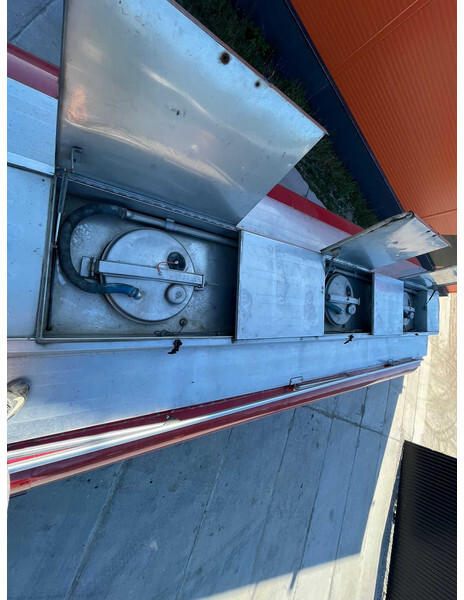 Onbekend HOOKLIFT WATER TANK - Fuel tank for Truck: picture 5 Onbekend HOOKLIFT WATER TANK - Fuel tank for Truck: picture 5