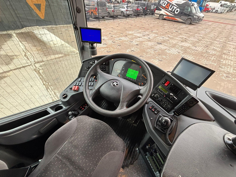 Suburban bus Setra S 417 UL 6x2*4 AC / AUXILIARY HEATER / WC / WHEELCHAIR LIFT: picture 10 Suburban bus Setra S 417 UL 6x2*4 AC / AUXILIARY HEATER / WC / WHEELCHAIR LIFT: picture 10