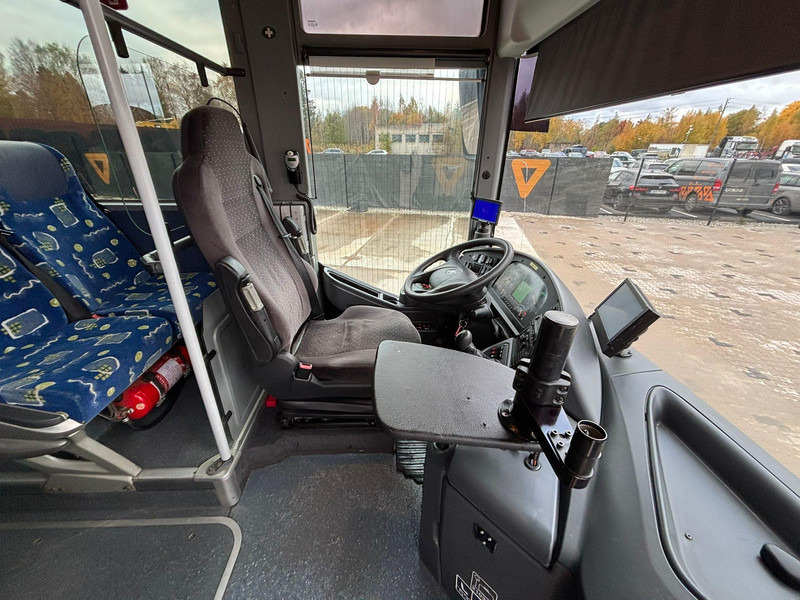 Suburban bus Setra S 417 UL 6x2*4 AC / AUXILIARY HEATER / WC / WHEELCHAIR LIFT: picture 9 Suburban bus Setra S 417 UL 6x2*4 AC / AUXILIARY HEATER / WC / WHEELCHAIR LIFT: picture 9