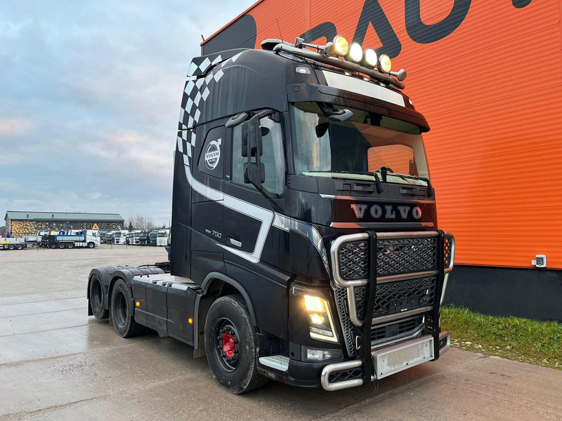 Volvo FH 16 750 6x4 GCW 80 ton / RETARDER / HYDRAULICS / TANDEM AXLE LIFT - Tractor unit: picture 4 Volvo FH 16 750 6x4 GCW 80 ton / RETARDER / HYDRAULICS / TANDEM AXLE LIFT - Tractor unit: picture 4