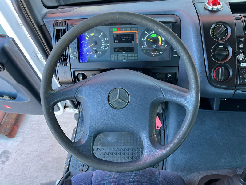 Truck, Crane truck Mercedes-Benz Atego 918 4x4 VERSALIFT VST-237-NF / 13,5 m: picture 18