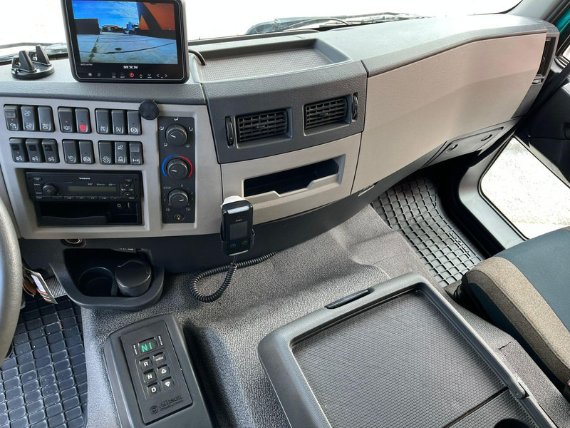 Tipper Volvo FE 350 6x2*4 BOX L=5383 mm: picture 19