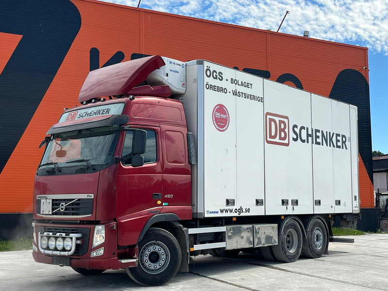 Volvo FH 460 6x2 THERMO KING TS-500 / BOX L=7467 mm - Refrigerator truck: picture 1 Volvo FH 460 6x2 THERMO KING TS-500 / BOX L=7467 mm - Refrigerator truck: picture 1