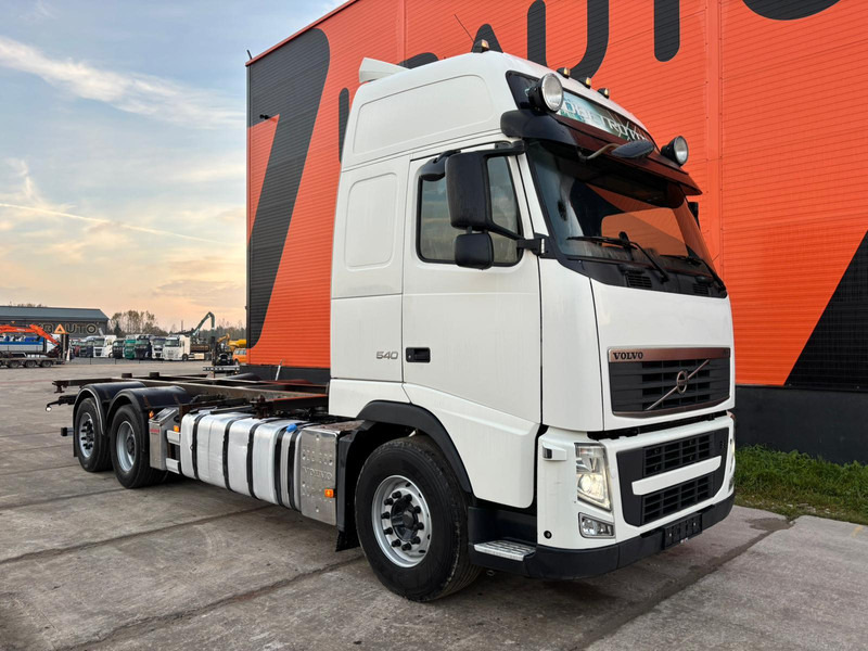 Volvo FH 540 6x2 LOW CHECKED MILEAGE ! / RETARDER / CHASSIS L=6975 mm - Cab chassis truck: picture 4 Volvo FH 540 6x2 LOW CHECKED MILEAGE ! / RETARDER / CHASSIS L=6975 mm - Cab chassis truck: picture 4