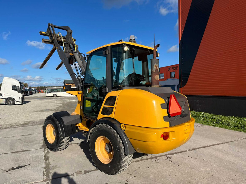 Volvo L 25 F BUCKET & FORKS - Wheel loader: picture 5 Volvo L 25 F BUCKET & FORKS - Wheel loader: picture 5