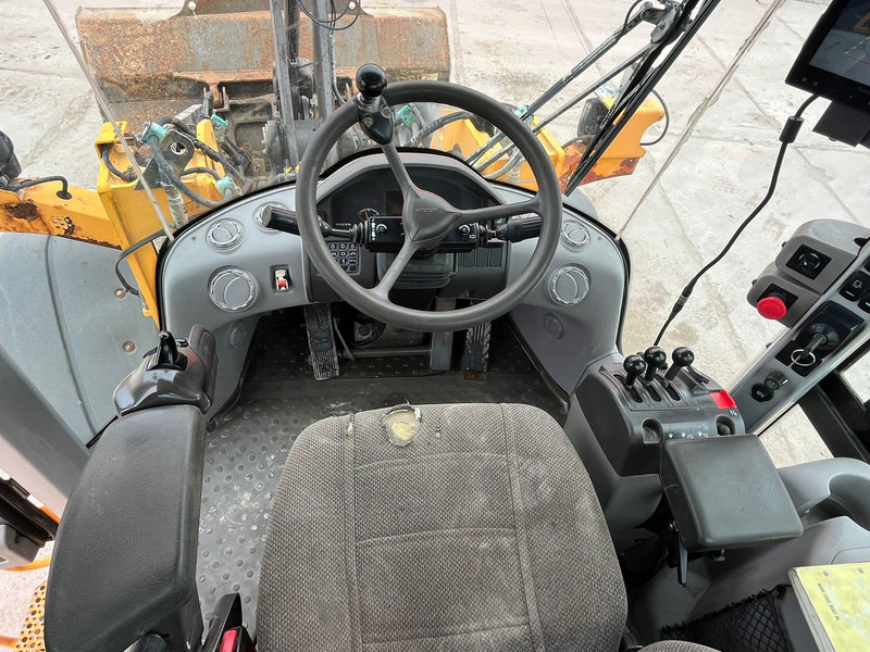 Leasing of Volvo L 90 F 4x4 CENTRAL LUBRICATION / AC Volvo L 90 F 4x4 CENTRAL LUBRICATION / AC: picture 20
