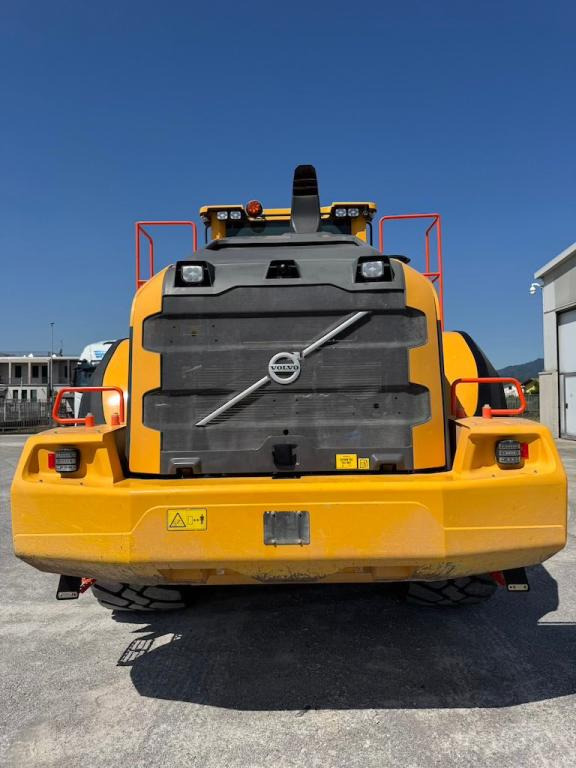 Volvo L180H - Wheel loader: picture 3 Volvo L180H - Wheel loader: picture 3