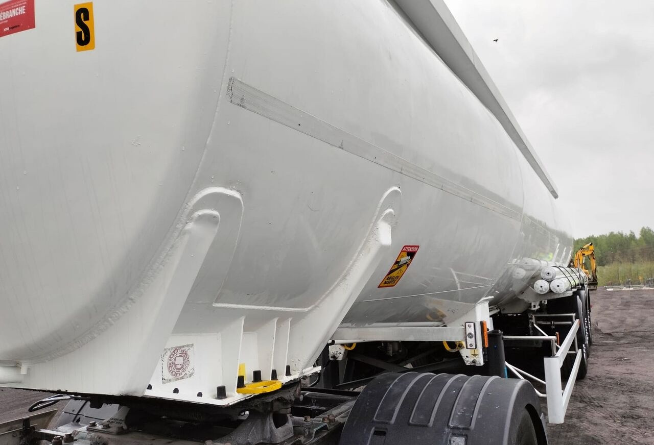 Magyar  - Tank semi-trailer: picture 3 Magyar  - Tank semi-trailer: picture 3